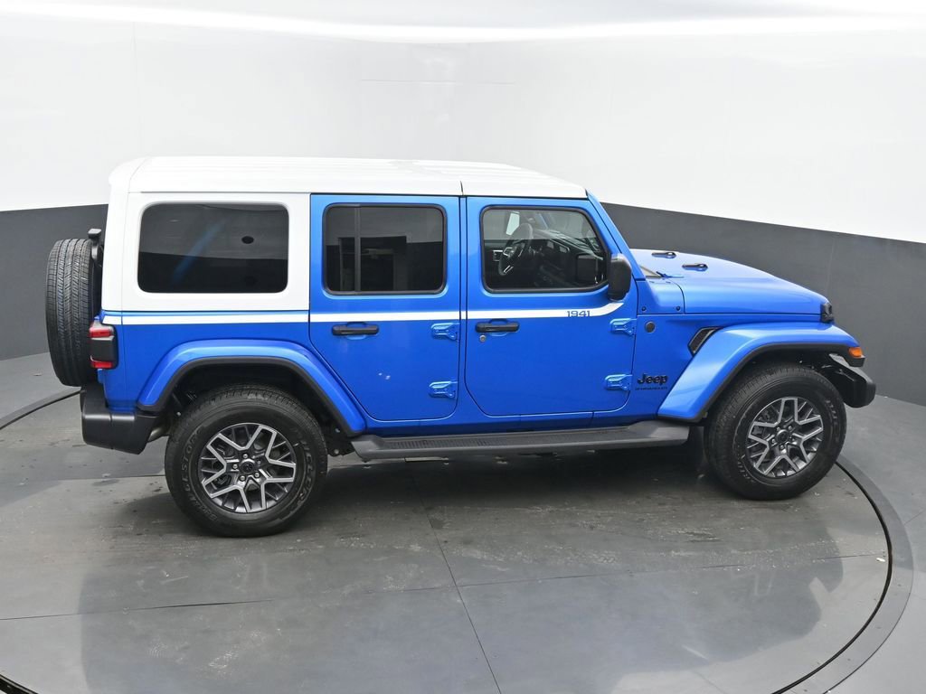 New 2026 Jeep Wrangler Unlimited Sahara AWD/4WD image 43