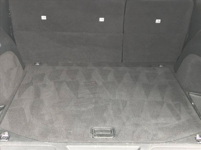 Used 2019 Jeep Grand Cherokee Laredo AWD/4WD image 6