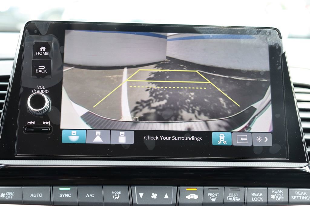 Certified 2026 Honda Odyssey Touring image 37