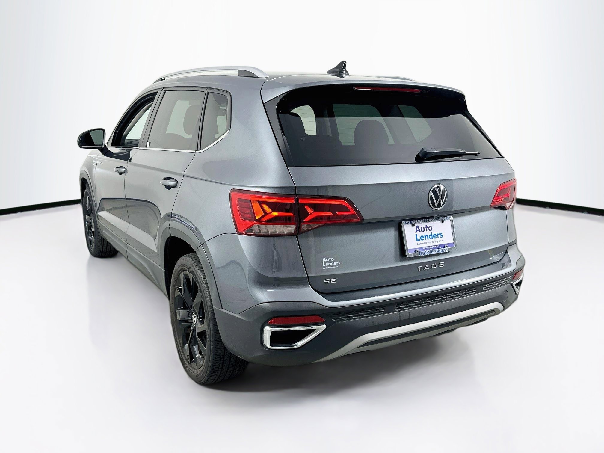 Used 2022 Volkswagen Taos SE FWD image 7