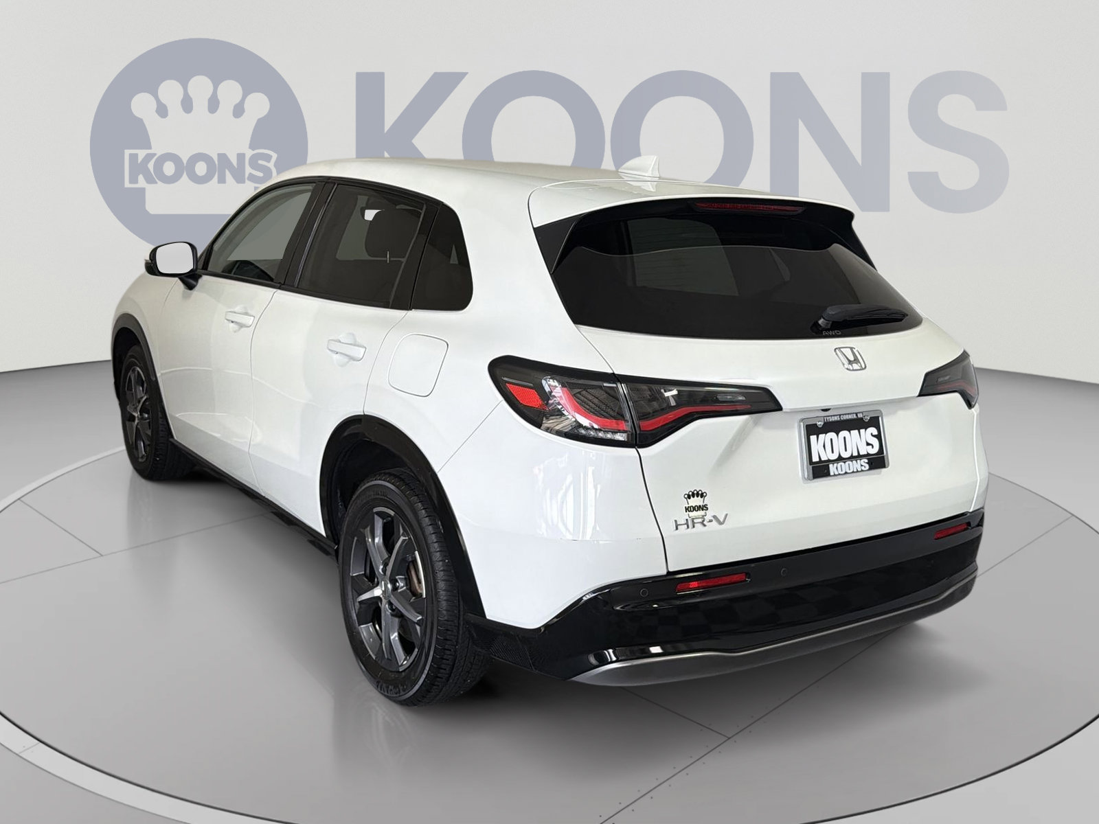 Used 2023 Honda HR-V EX-L image 4
