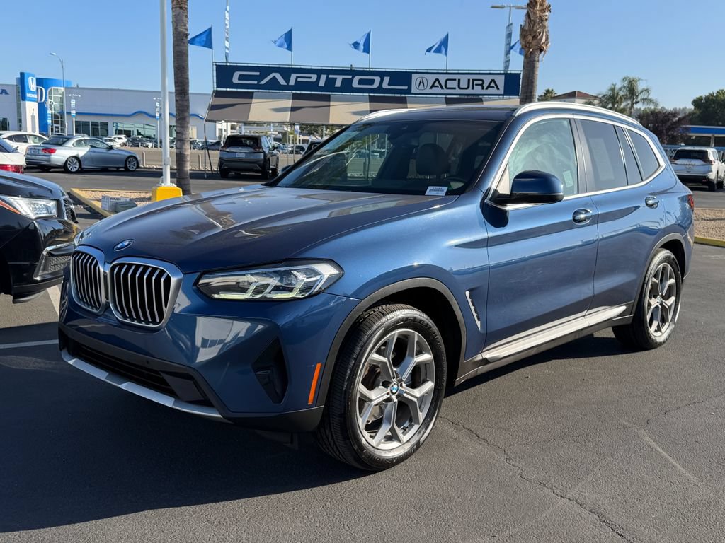 Used 2022 BMW X3 xDrive30i w/ Premium Package AWD/4WD image 3