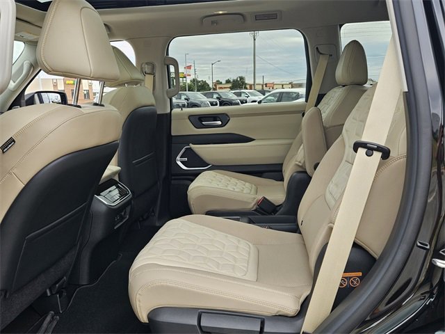 New 2026 Nissan Armada Platinum image 6