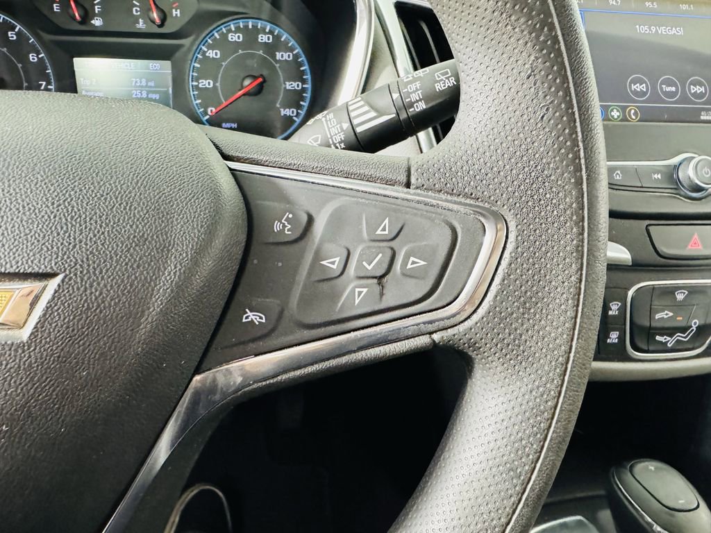 Used 2019 Chevrolet Equinox LS FWD image 5