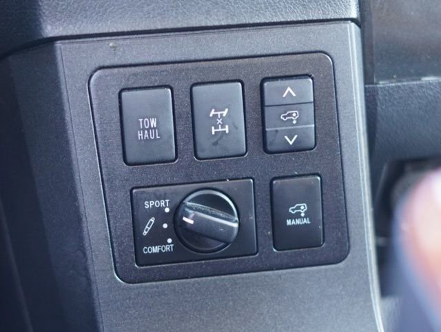 Used 2019 Toyota Sequoia Platinum w/ Carpet Mat Package (TMS) AWD/4WD image 28