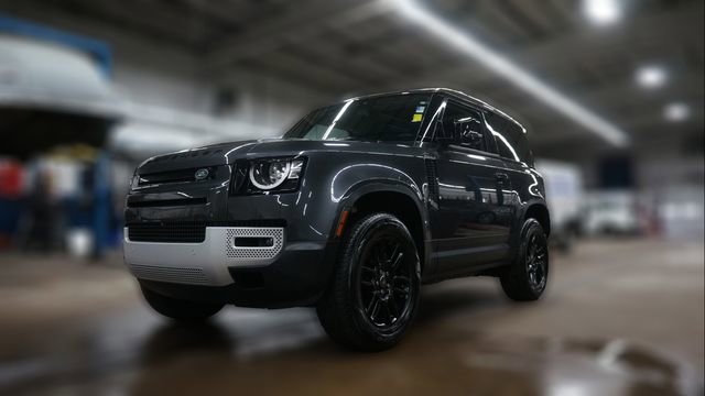 Used 2023 Land Rover Defender 90 S image 3