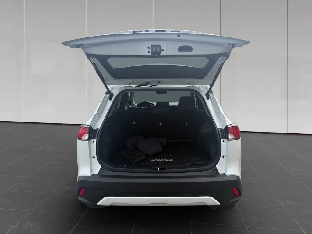 Used 2022 Toyota Corolla Cross LE AWD/4WD image 19