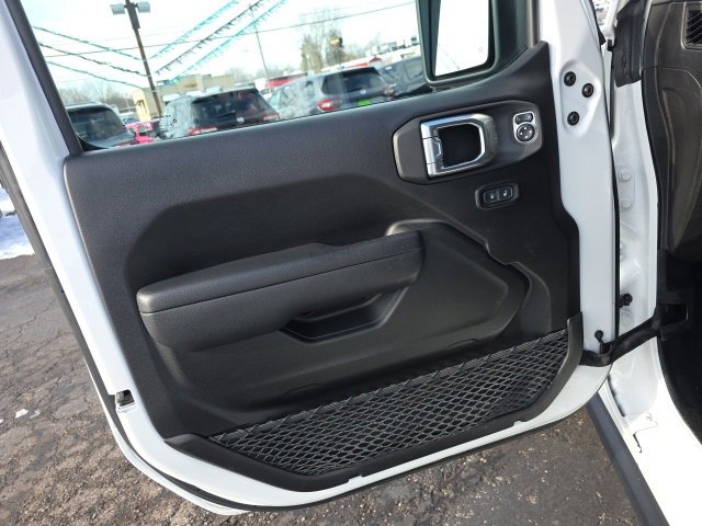 Used 2024 Jeep Wrangler Willys image 11