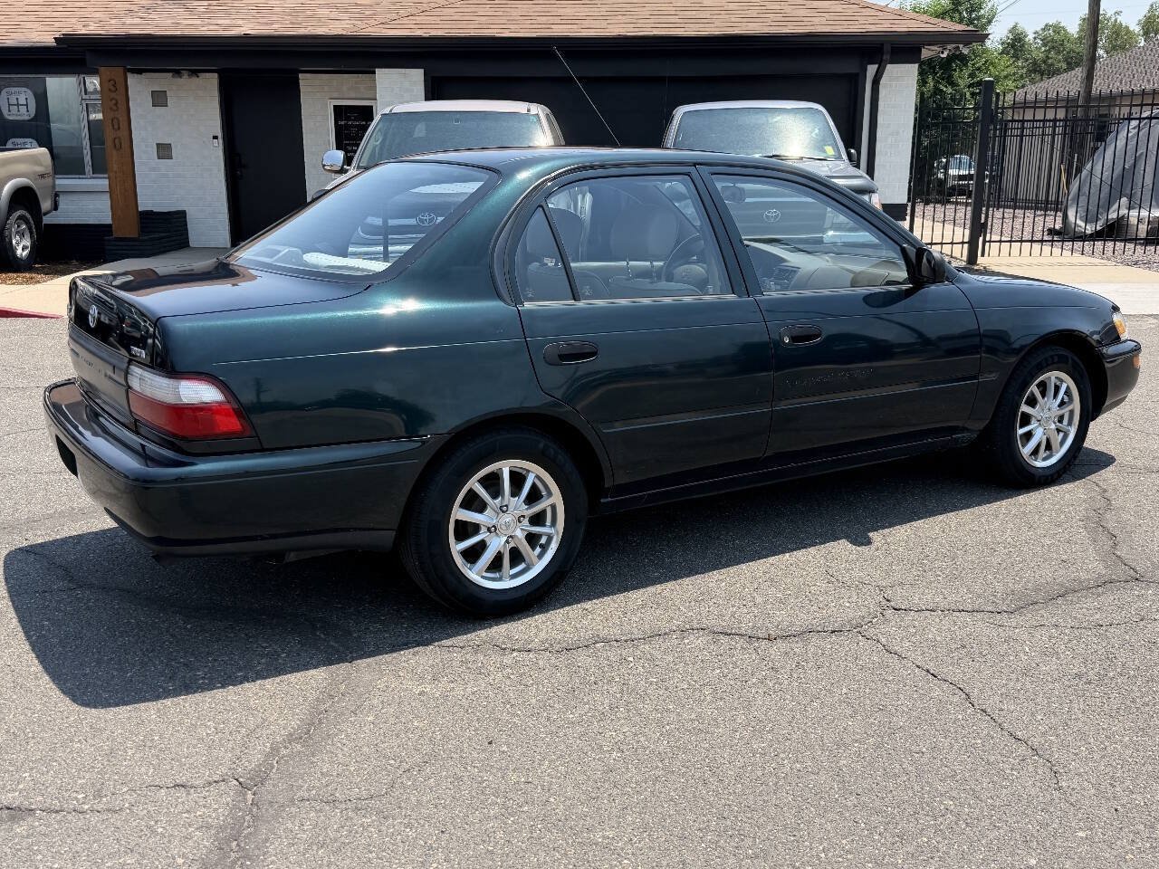 Used 1996 Toyota Corolla FWD image 23