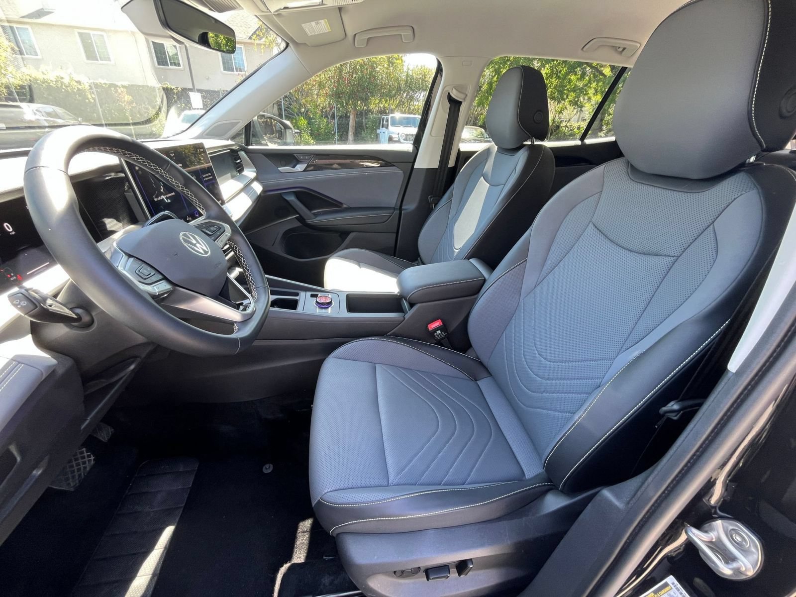 Used 2026 Volkswagen Tiguan SE FWD image 28