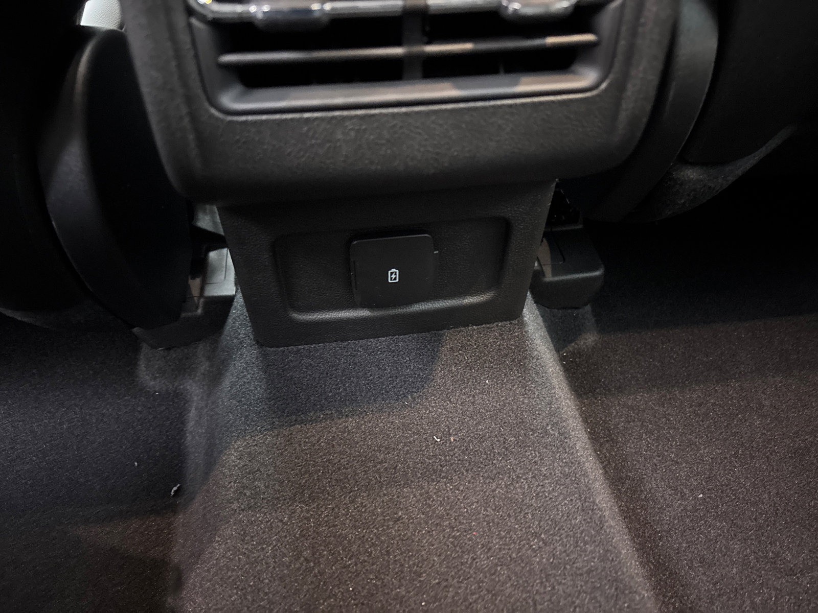 New 2026 Lincoln Corsair Premiere image 32