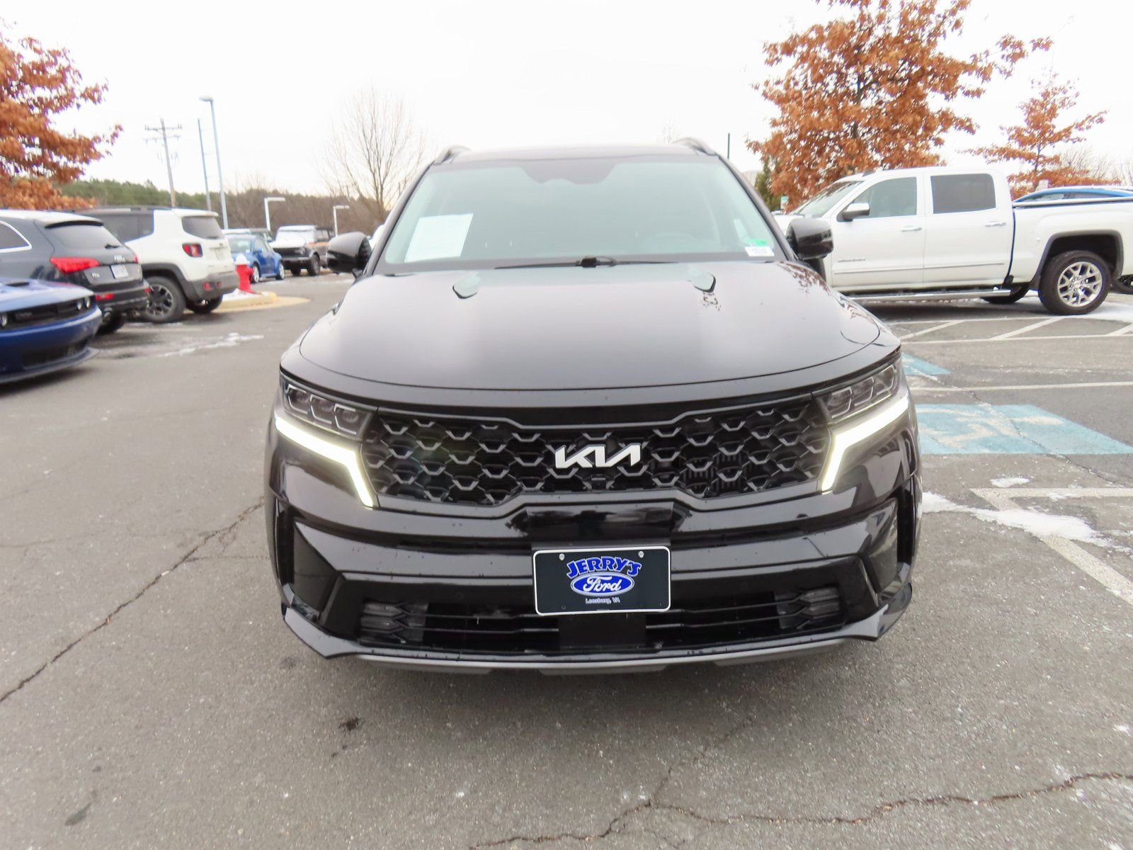 Used 2023 Kia Sorento SX image 2