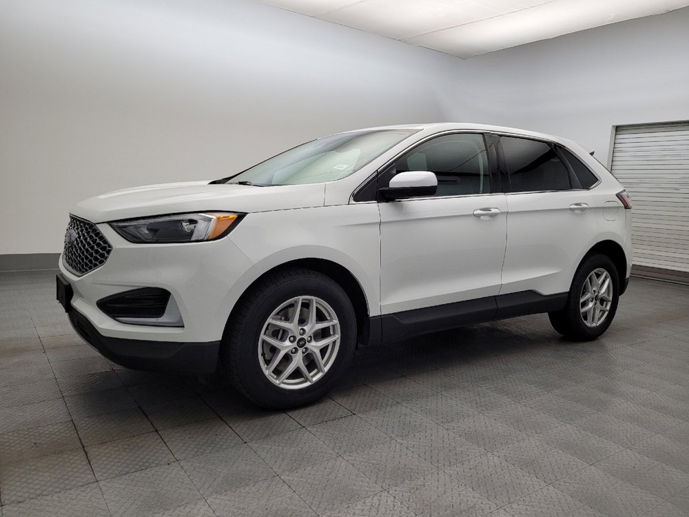 Used 2023 Ford Edge SEL image 2