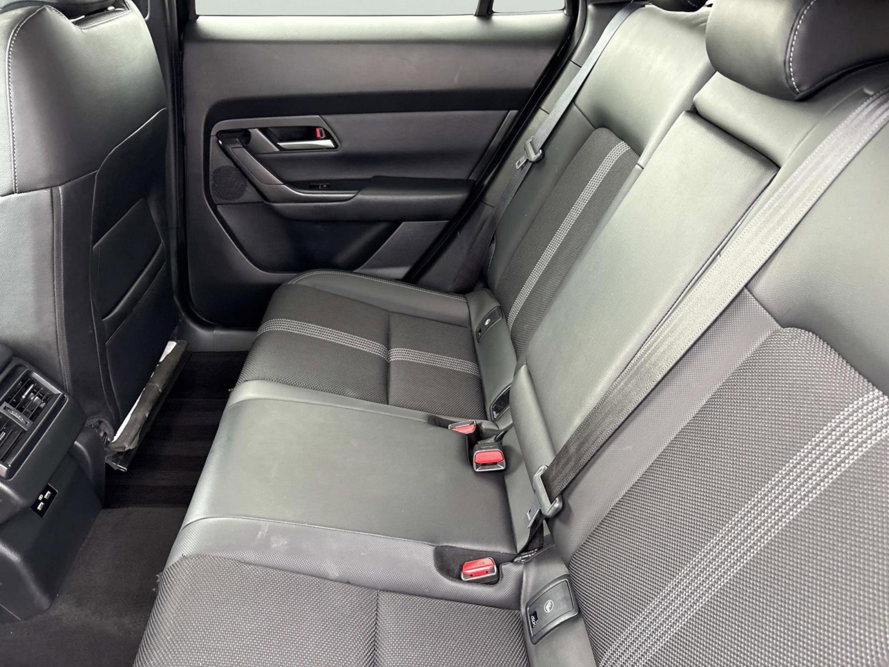 Used 2024 MAZDA CX-50 AWD 2.5 S w/ Preferred Package image 19