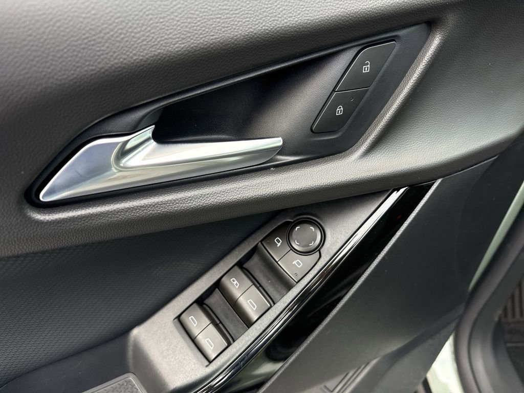 New 2026 Chevrolet Equinox LT w/ Convenience Package II image 24