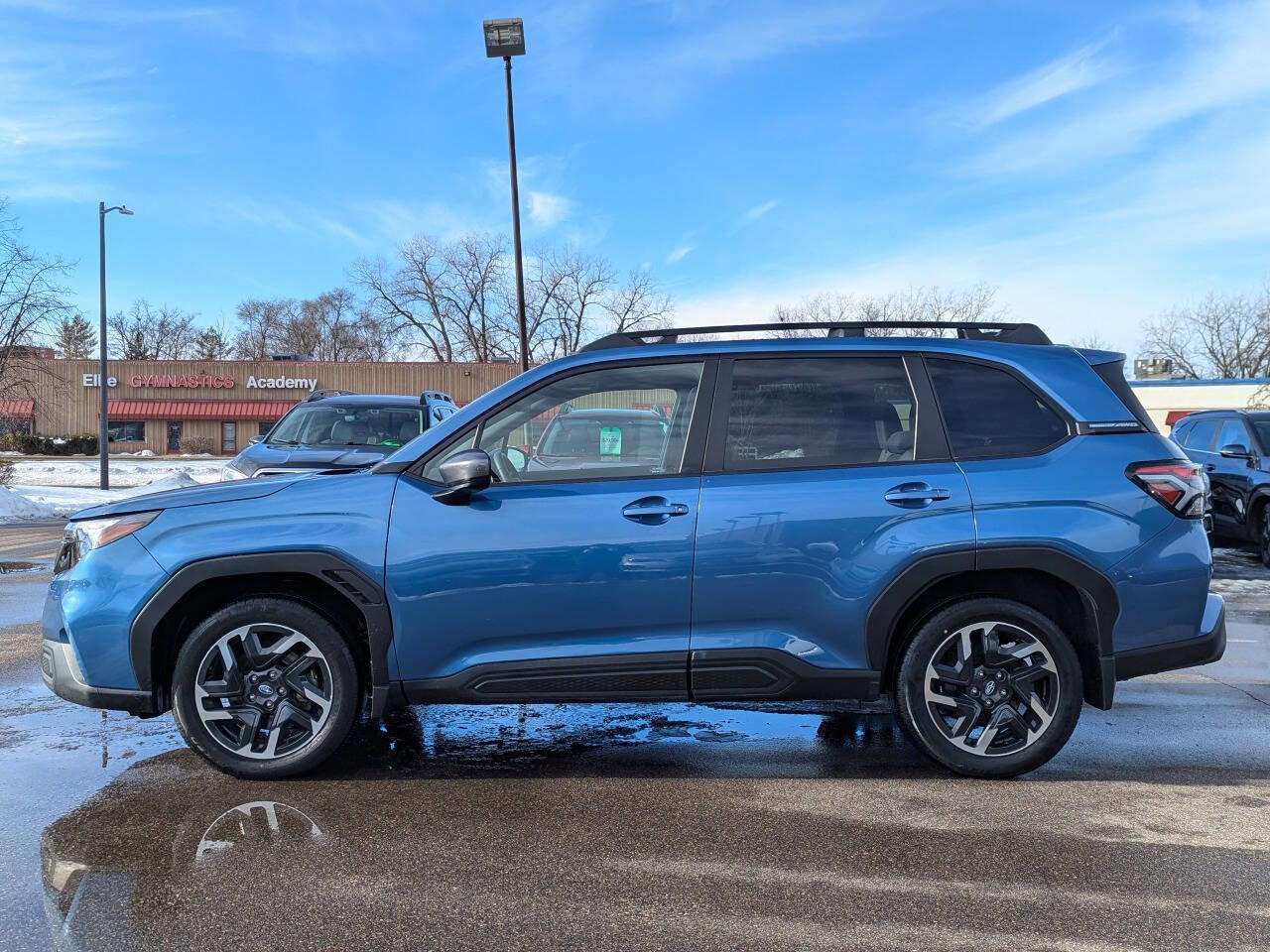 Used 2025 Subaru Forester Premium image 8