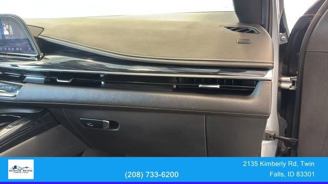 Used 2024 Cadillac Escalade Sport w/ LPO, ONYX Package AWD/4WD image 40