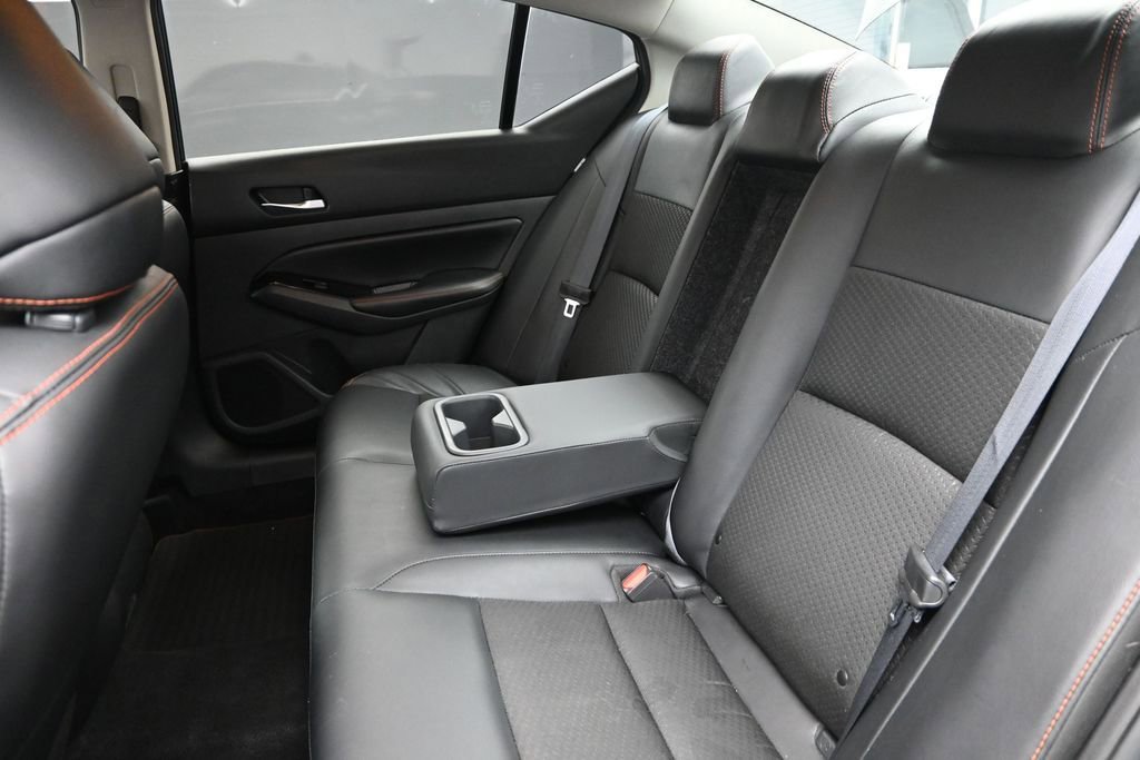 Used 2023 Nissan Altima 2.5 SR FWD image 13