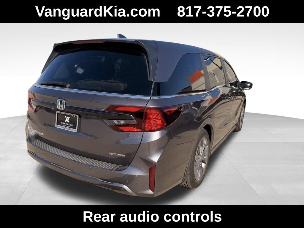 Used 2025 Honda Odyssey Touring image 4