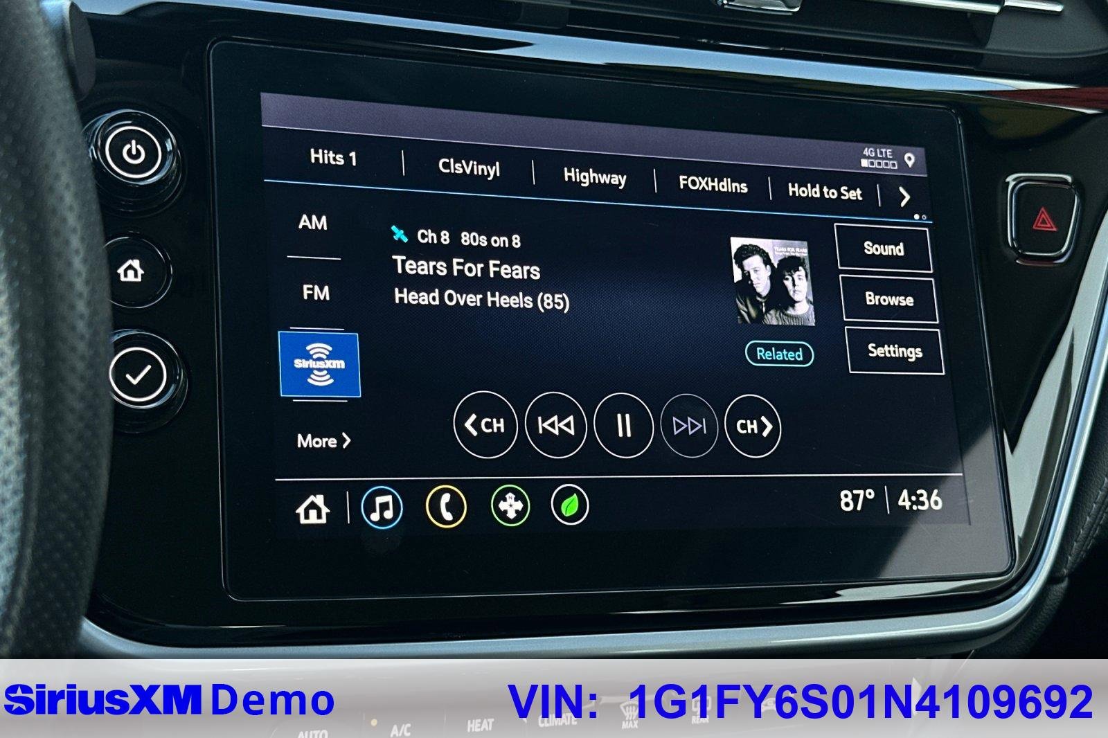 Used 2022 Chevrolet Bolt EUV LT image 38