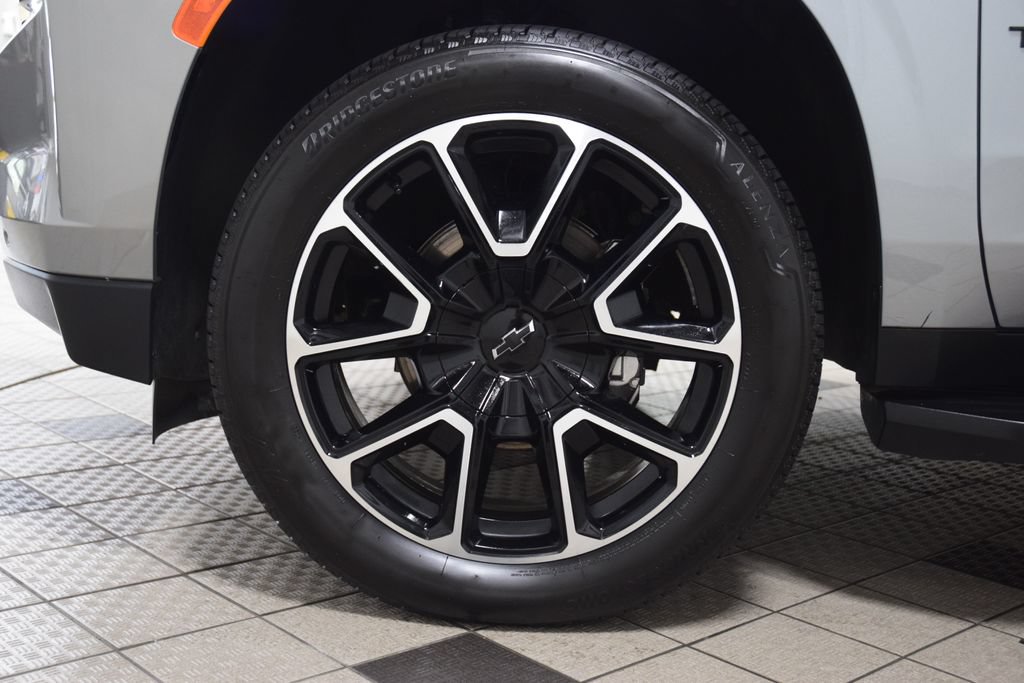 Used 2024 Chevrolet Tahoe RST w/ Luxury Package AWD/4WD image 28