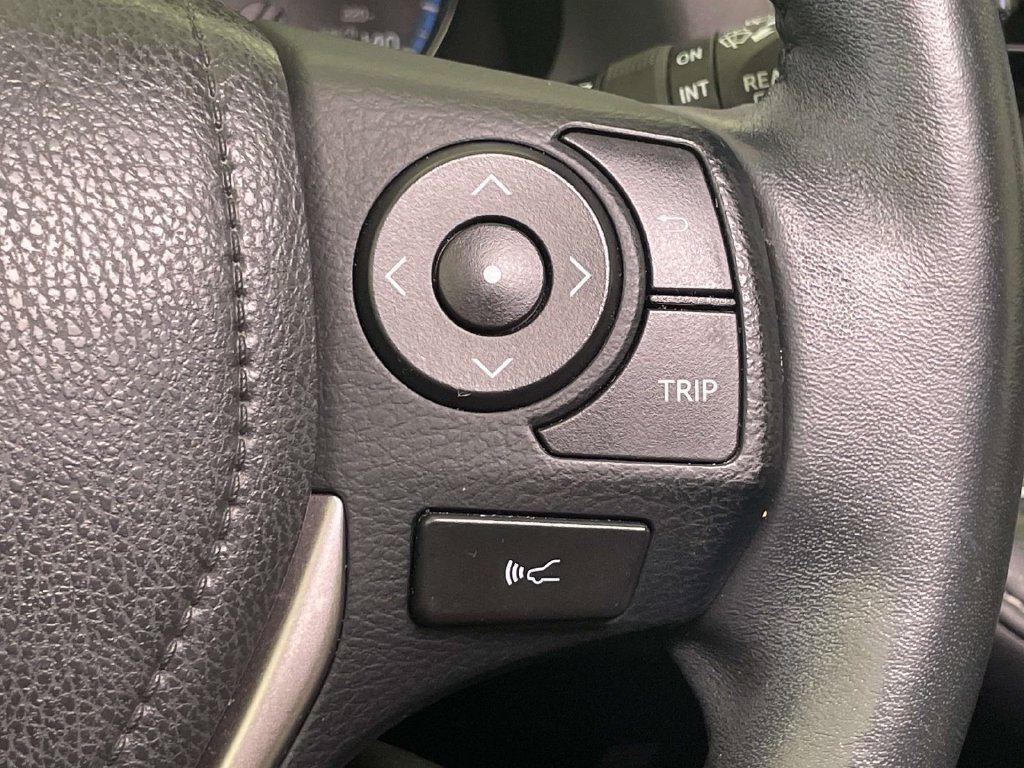 Used 2017 Toyota RAV4 Platinum w/ All Weather Liner Package AWD/4WD image 34