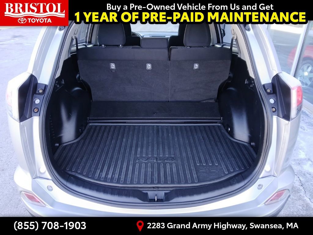 Used 2018 Toyota RAV4 LE image 28