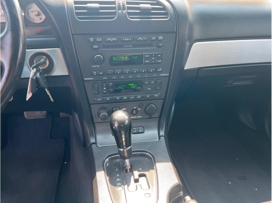 Used 2004 Ford Thunderbird RWD image 10