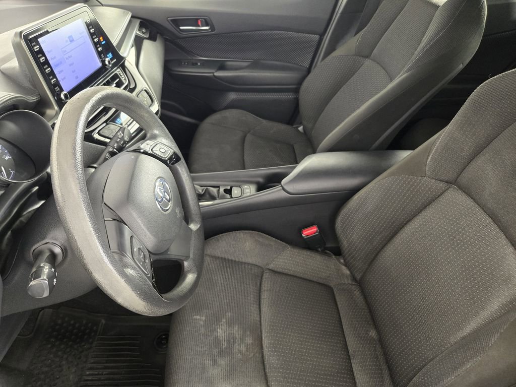 Used 2019 Toyota C-HR LE FWD image 14