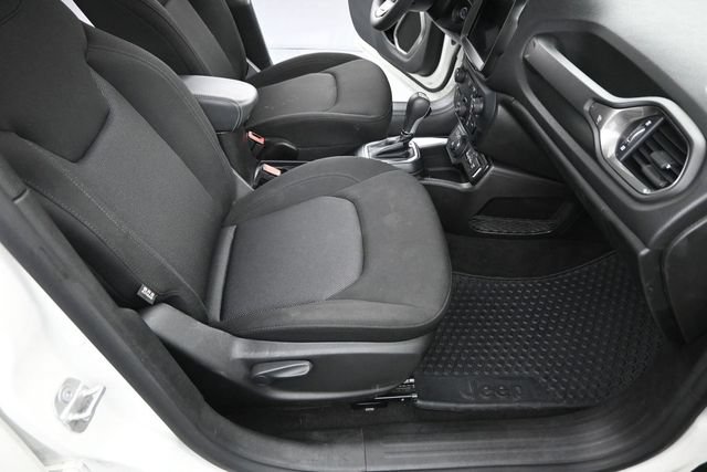 Used 2023 Jeep Renegade Latitude AWD/4WD image 25