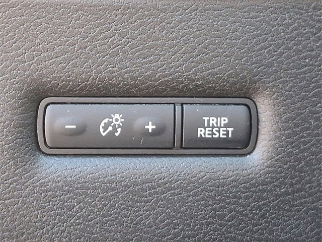 Used 2023 Nissan Murano SV image 24