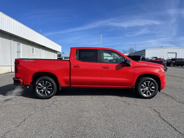 Used 2023 Chevrolet Silverado 1500 RST AWD/4WD image 2