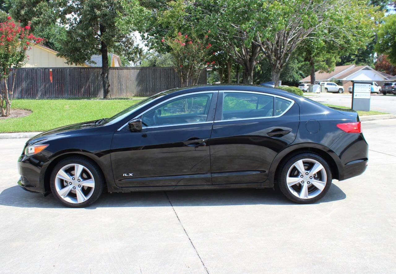 Used 2013 Acura ILX w/ Premium Package image 3