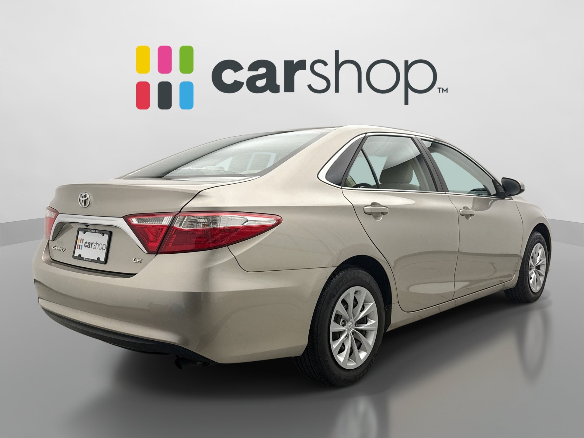 Used 2016 Toyota Camry LE FWD image 5