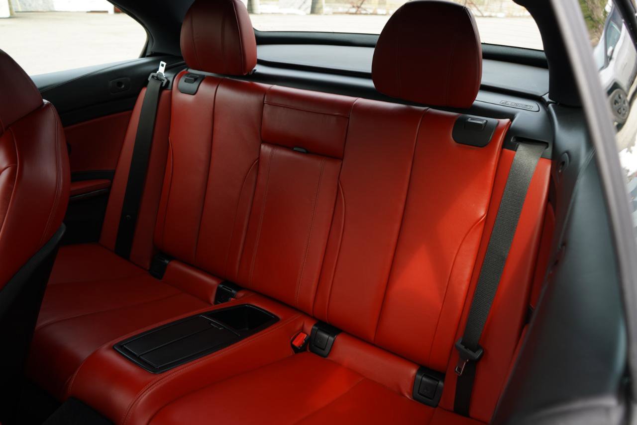 Used 2020 BMW M4 Convertible w/ Executive Package image 41