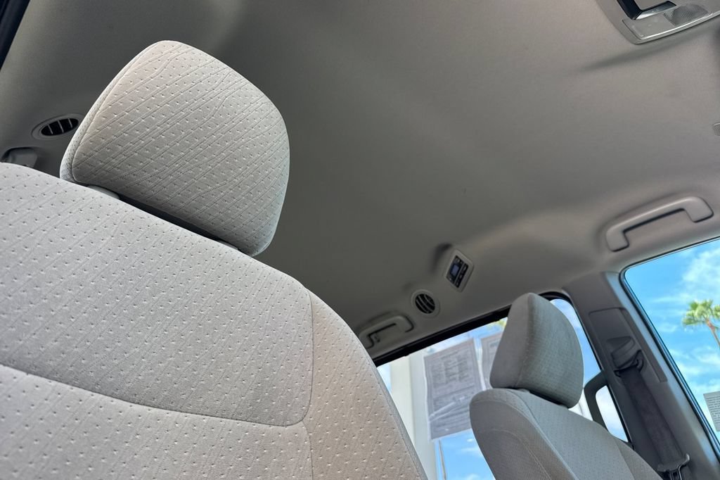 Used 2020 Toyota Sienna LE w/ LE Preferred Package FWD image 20