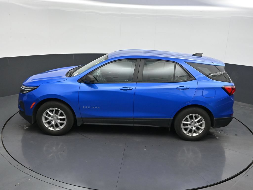Used 2024 Chevrolet Equinox LS w/ Driver Confidence II Package FWD image 16