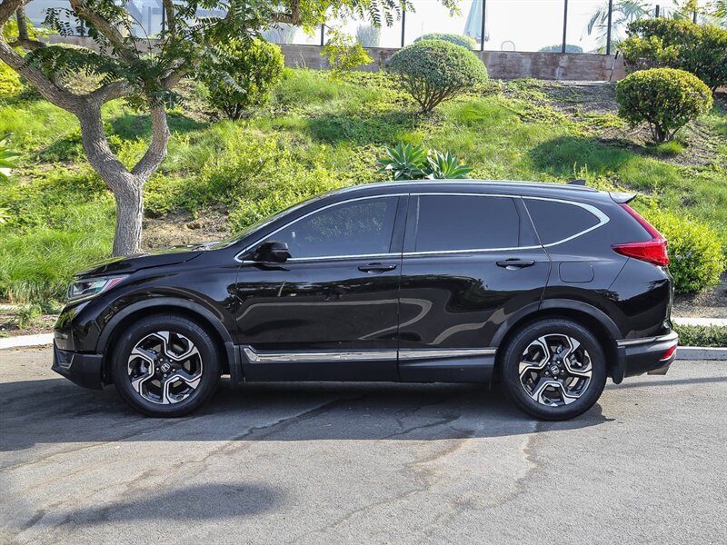 Used 2017 Honda CR-V Touring image 4