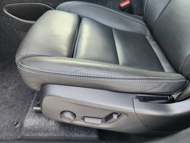 Certified 2025 Volvo XC60 B5 Core AWD/4WD image 24