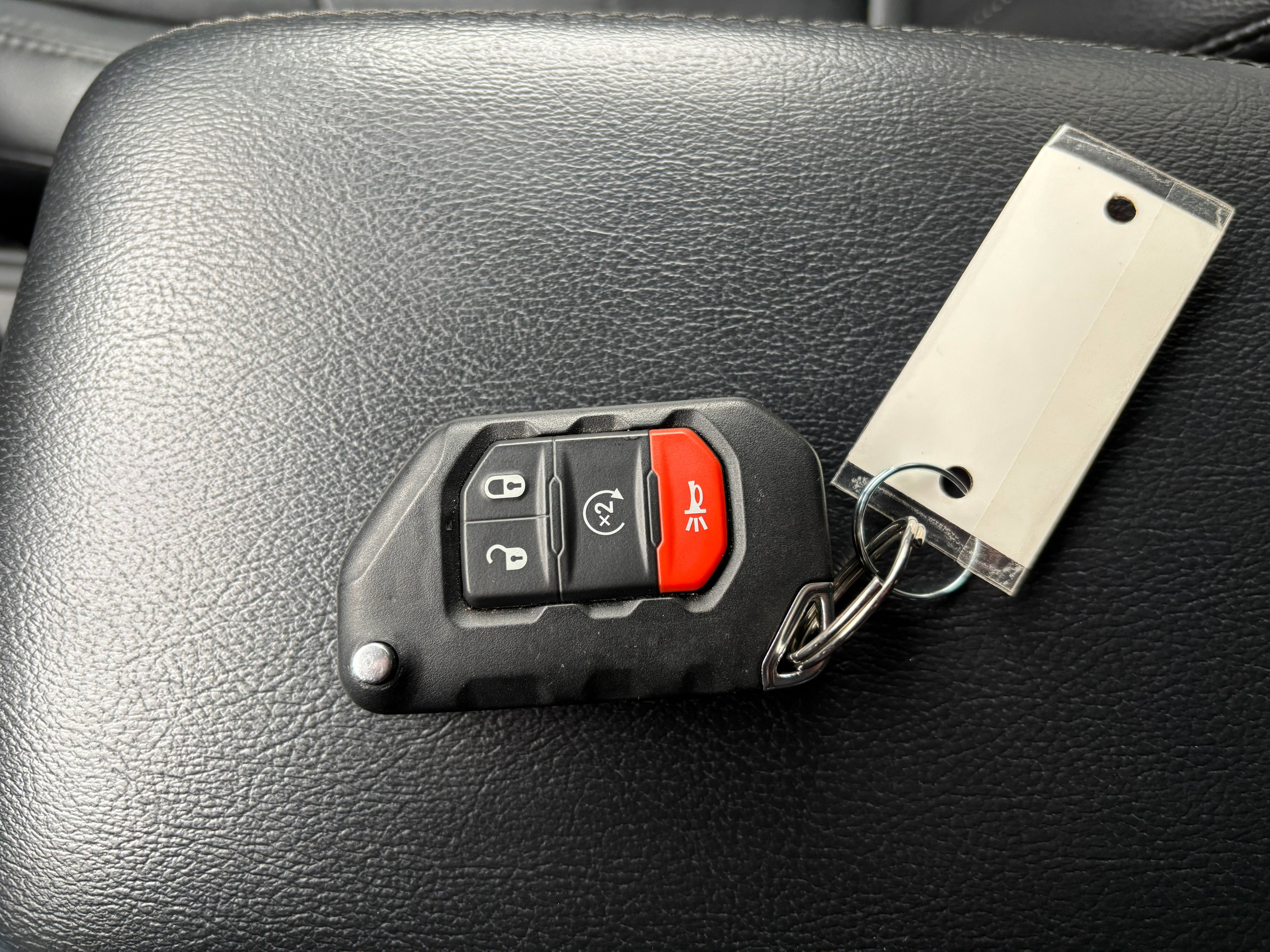 Used 2022 Jeep Wrangler Unlimited Sahara image 29