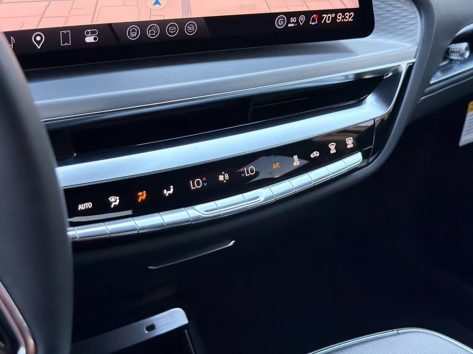 New 2026 Cadillac Lyriq V AWD/4WD image 16