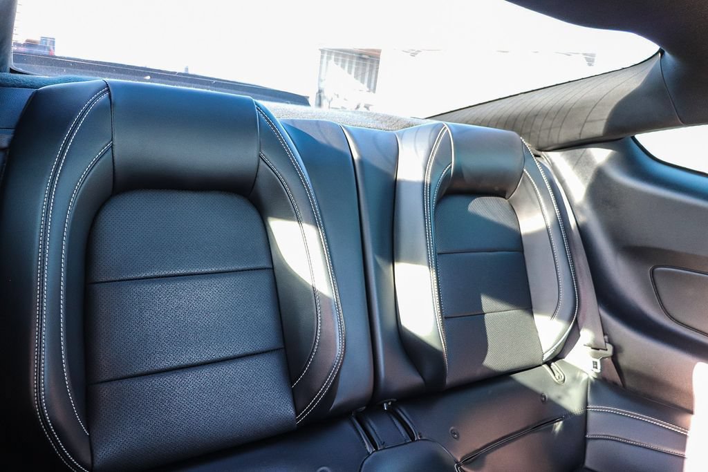 Used 2020 Ford Mustang Shelby GT500 w/ Technology Package RWD image 19