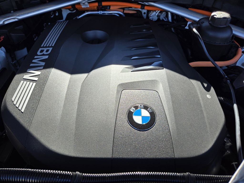 New 2026 BMW X5 xDrive50e w/ Premium Package image 33