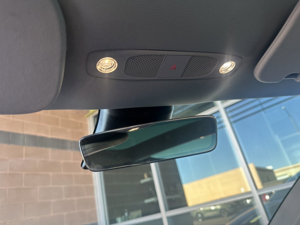 Used 2023 Tesla Model 3 Standard Range image 32