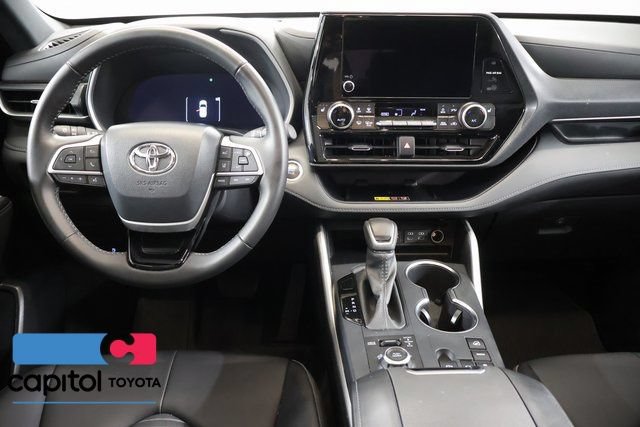 Certified 2026 Toyota Highlander XSE AWD/4WD image 15