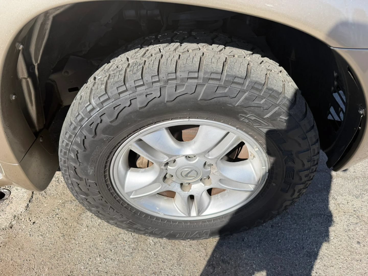 Used 2004 Lexus GX 470 AWD/4WD image 38