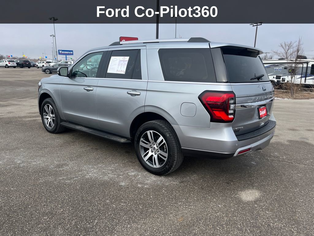Used 2024 Ford Expedition Limited image 3