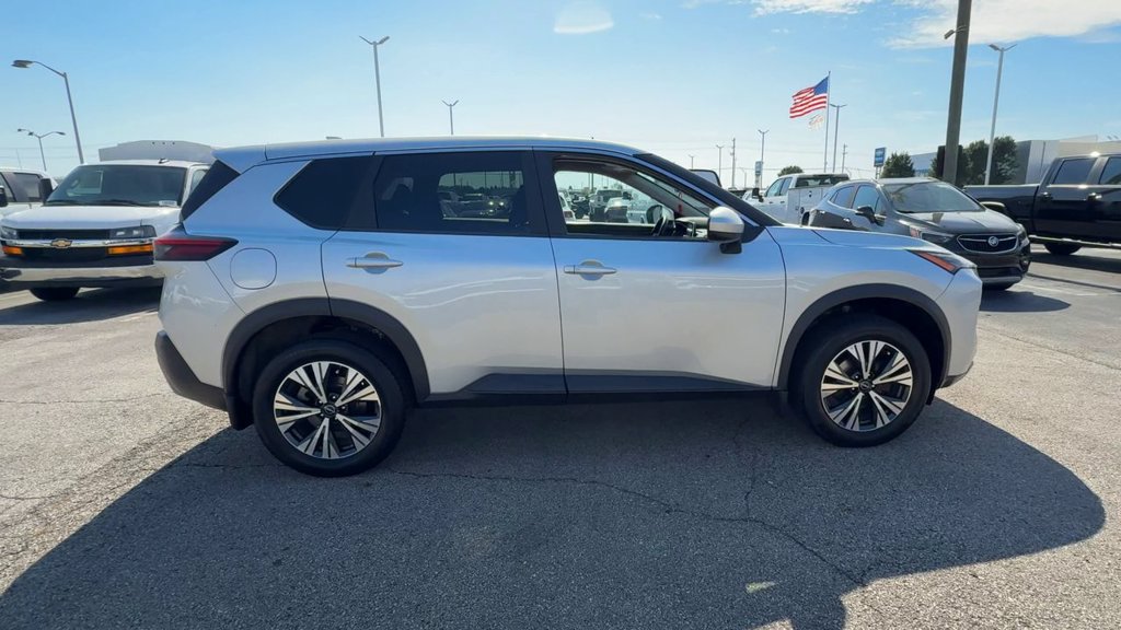 Used 2023 Nissan Rogue SV AWD/4WD image 9