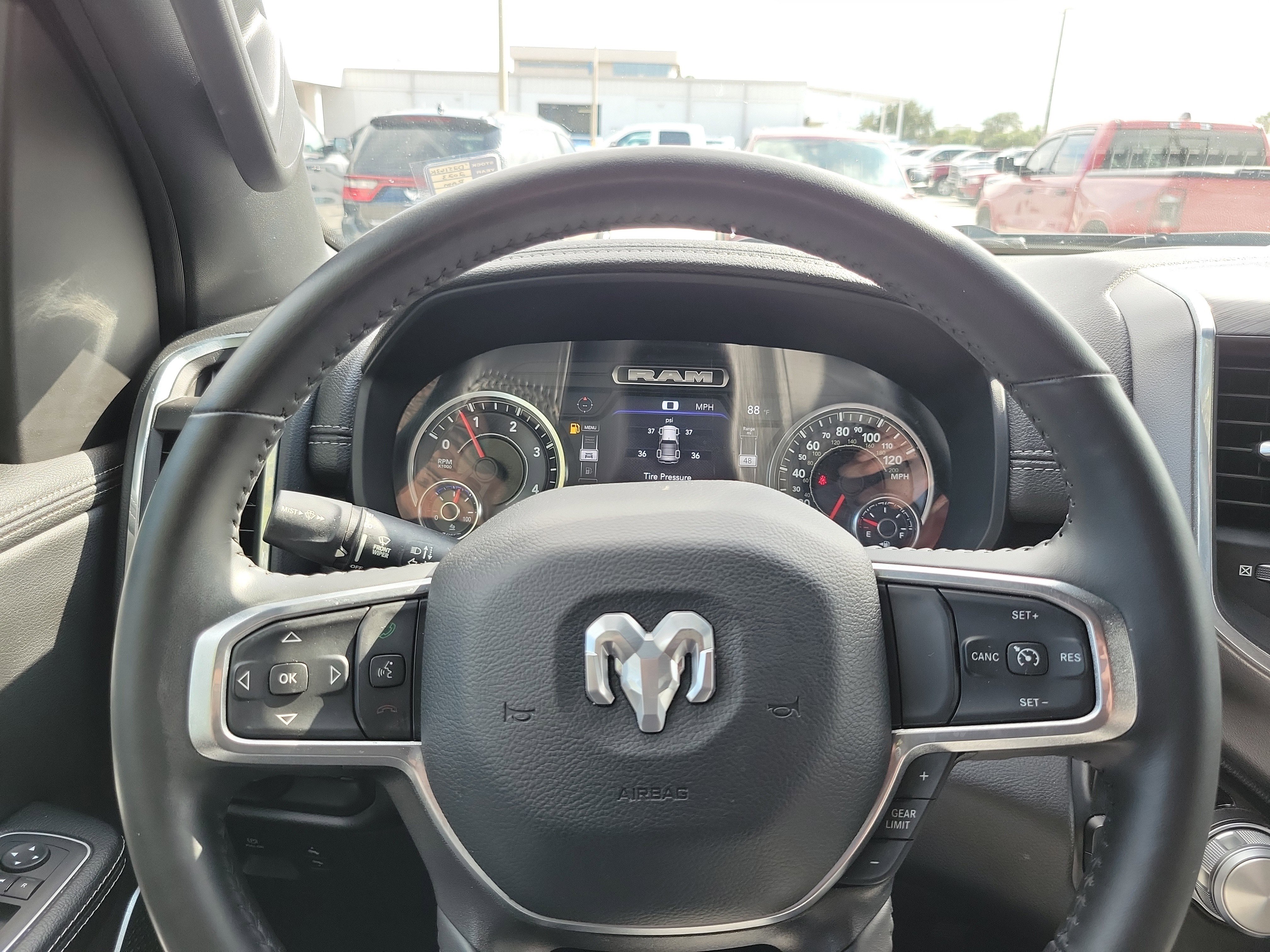 Used 2023 RAM 1500 Laramie AWD/4WD image 17