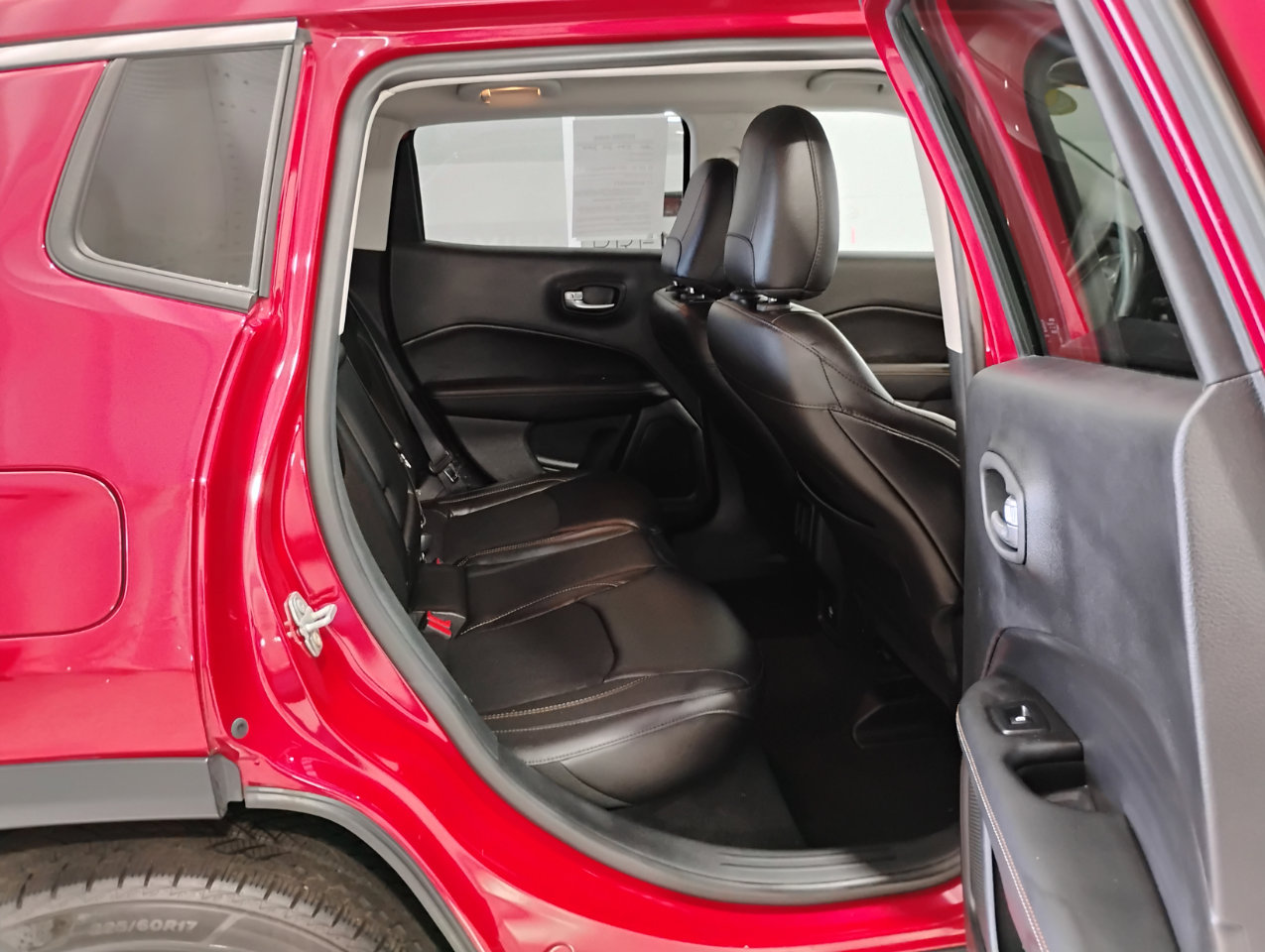 Used 2018 Jeep Compass Latitude image 89